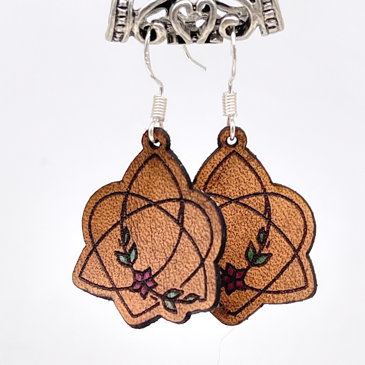 Celtic Heart with flower and leaves